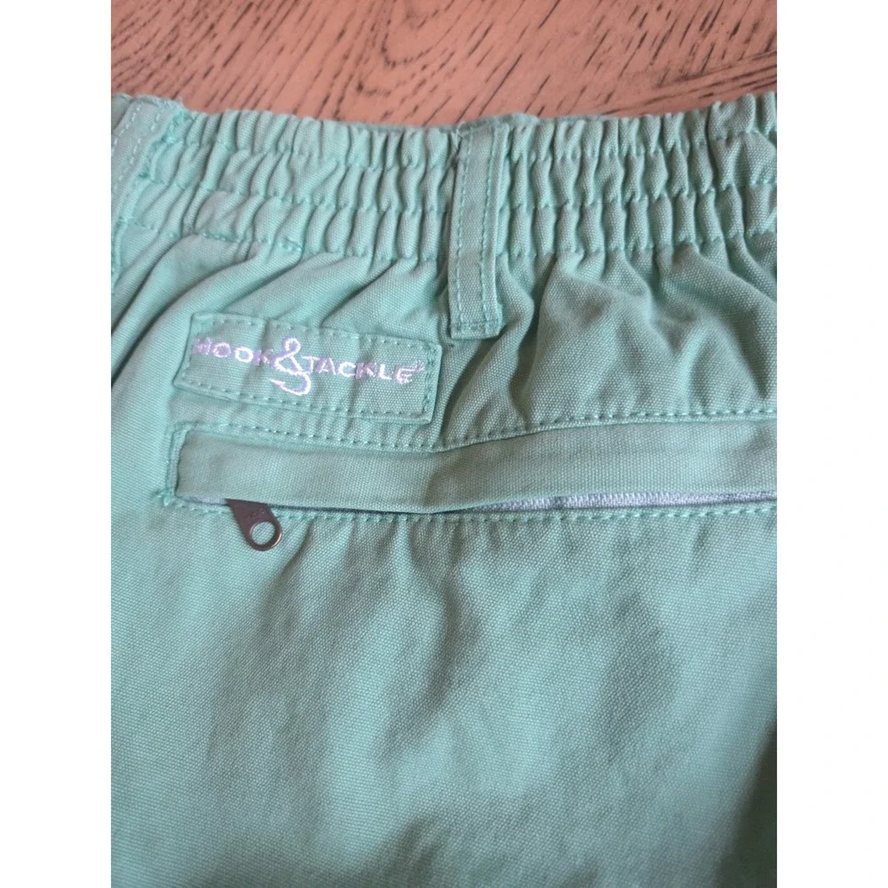 Hook & Tackle Beer Can Island Shorts Men's Size 34 Light Green Cotton